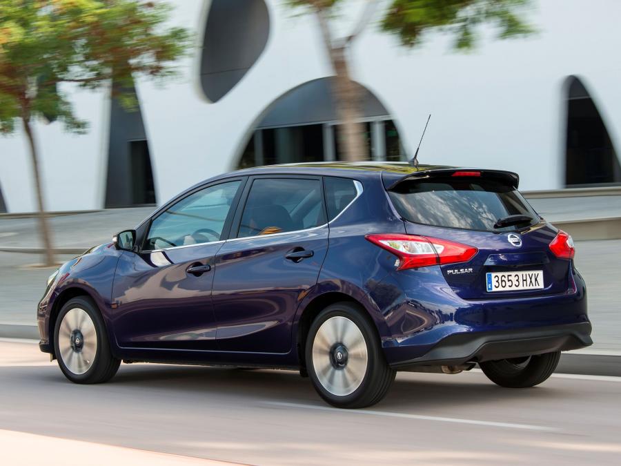 Nissan Pulsar 2015 года  (фото 17 из 33)